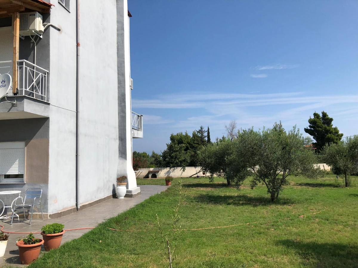 Modern House Guest House Afytos Bagian luar foto